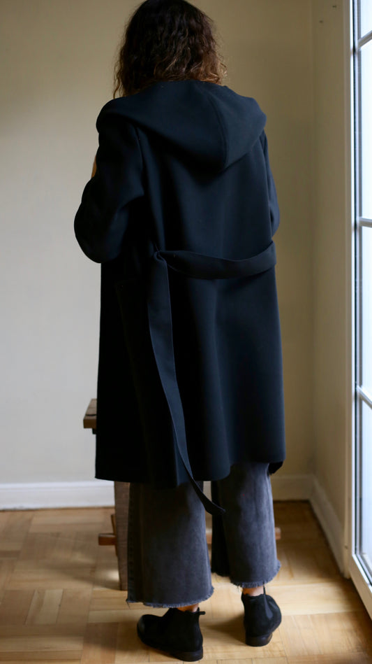 Abrigo capucha DeAlba Negro