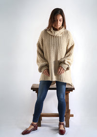 Tejido Violeta Cuello Alto Beige