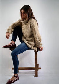 Tejido Violeta Cuello Alto Beige