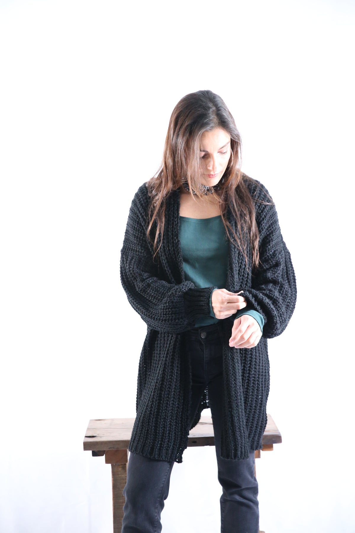 Tejido Violeta Cardigan Negro